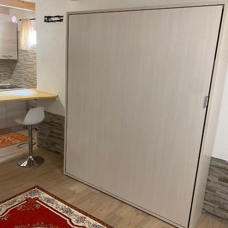Ferienwohnung Monolocale Indipendente Nel Quartiere Residenziale Genneruxi Cagliari Exterior foto