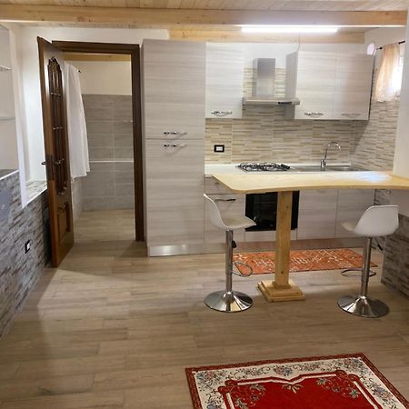 Ferienwohnung Monolocale Indipendente Nel Quartiere Residenziale Genneruxi Cagliari Exterior foto