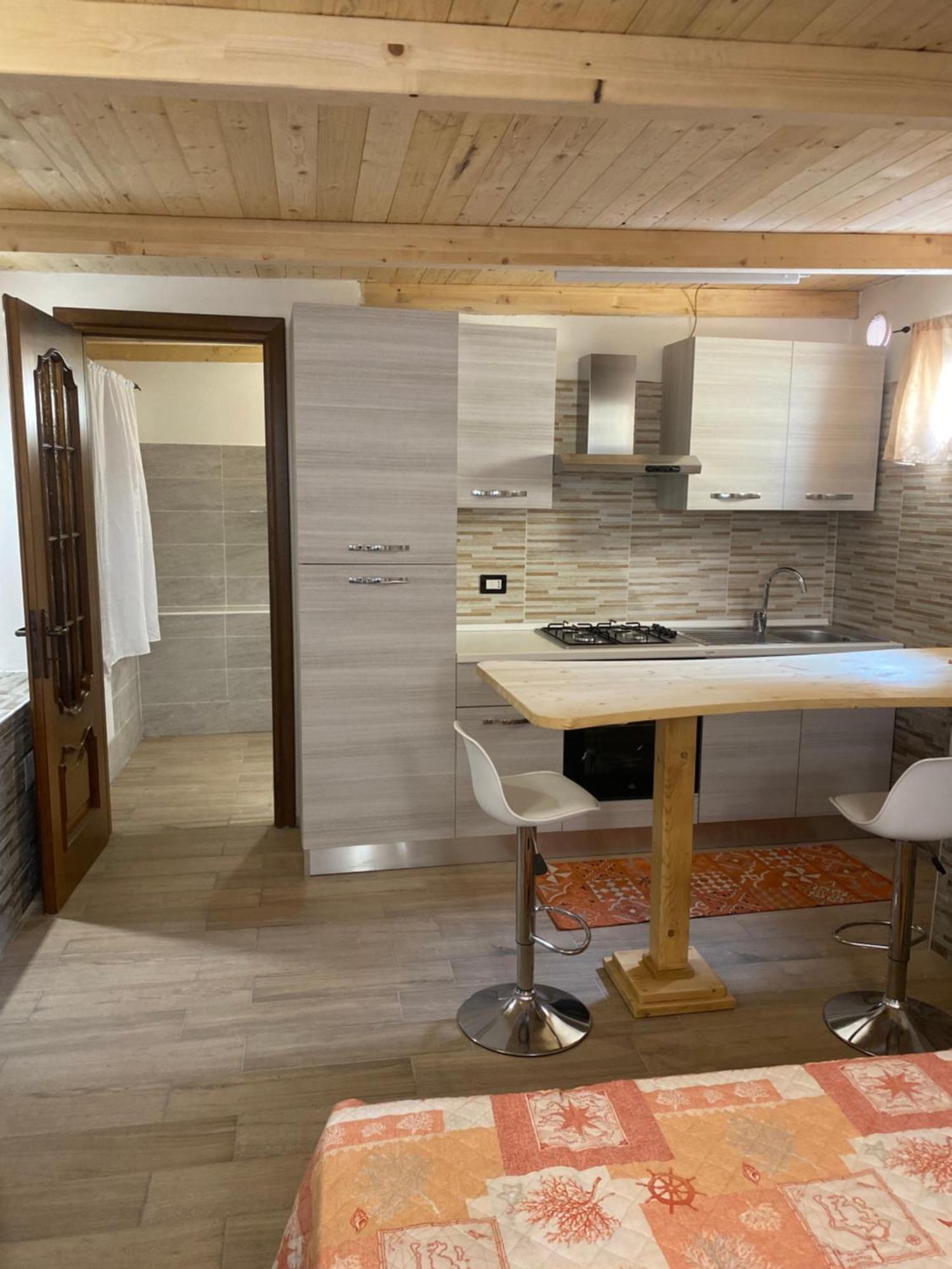 Ferienwohnung Monolocale Indipendente Nel Quartiere Residenziale Genneruxi Cagliari Exterior foto