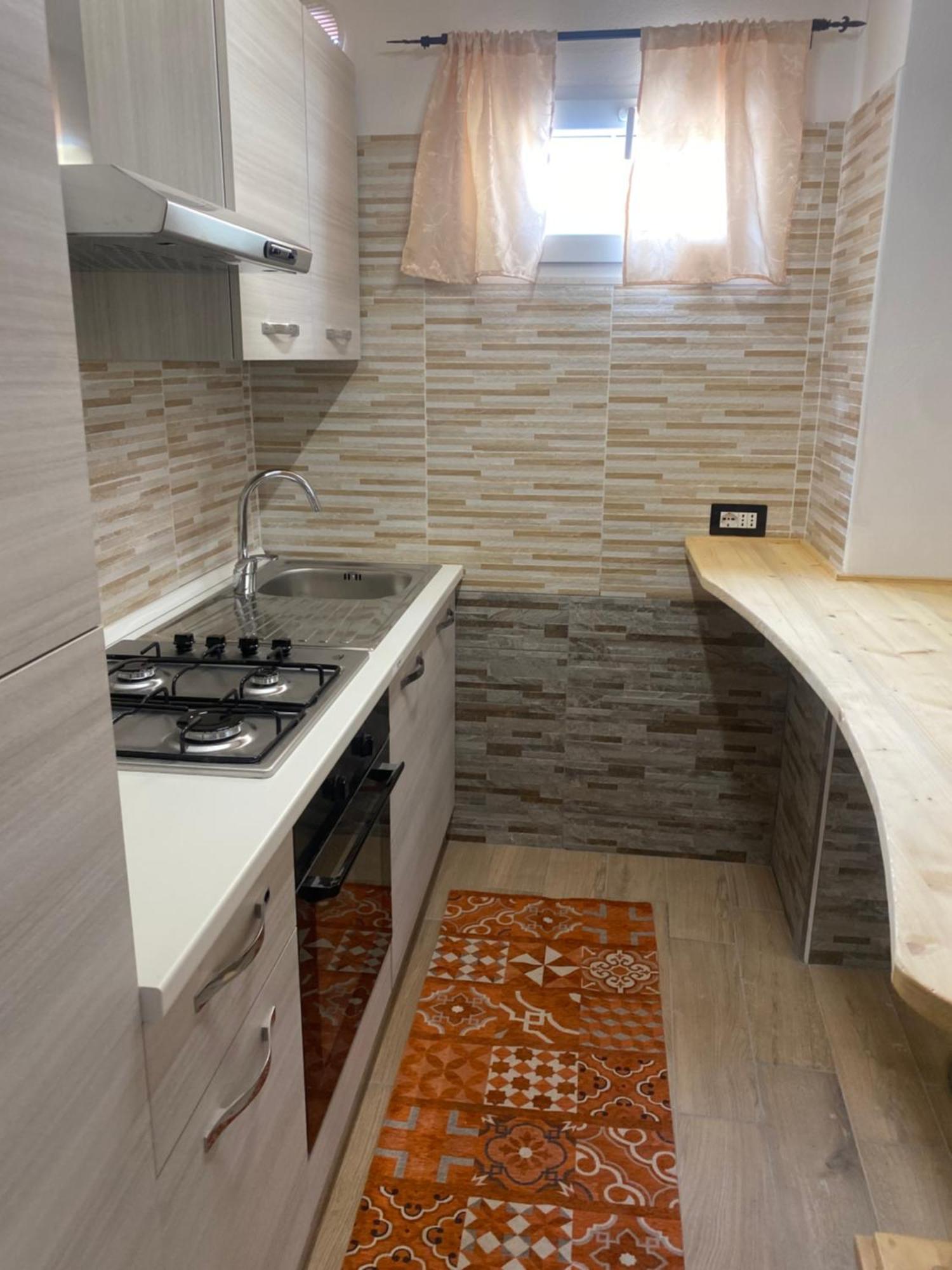 Ferienwohnung Monolocale Indipendente Nel Quartiere Residenziale Genneruxi Cagliari Exterior foto